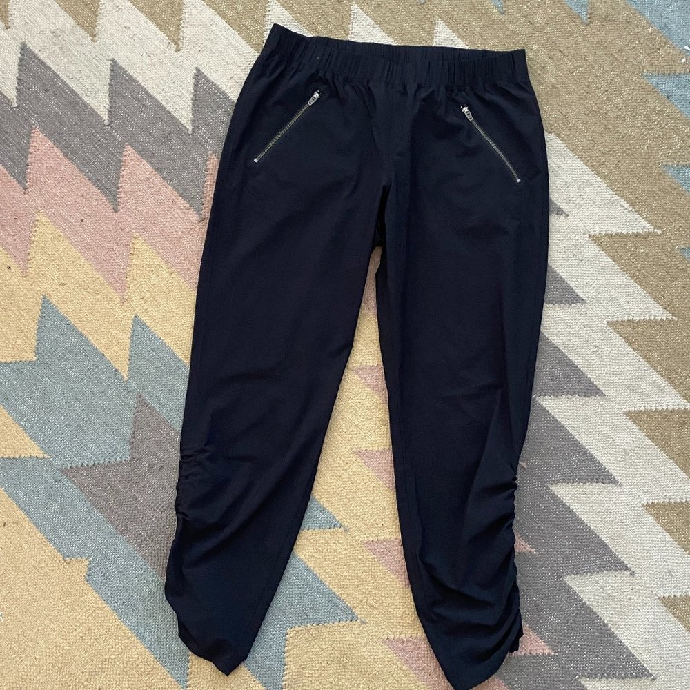 Athleta Cropped Pants with Ruched Calves